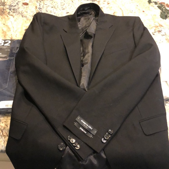 Kenneth Cole, Hugo Boss, Louis Raphael, Joe’s - Picture 4 of 12